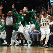 包含今晨CBA常规赛传出新动向；密尔沃基雄鹿豪取连胜；管理层表态：球迷炸锅；年轻球员得到机会的词条