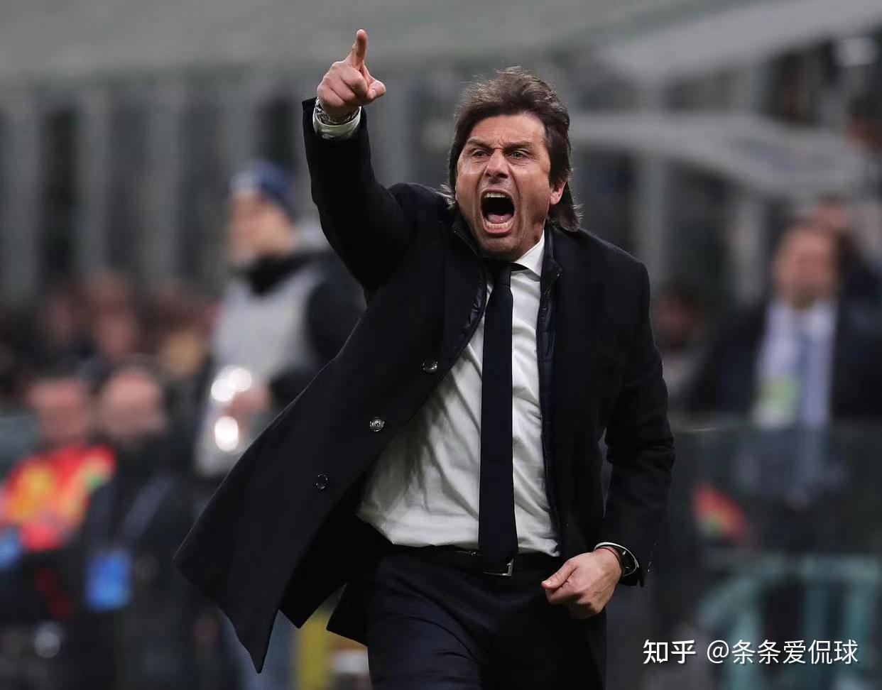 费内巴切vs里尔照片