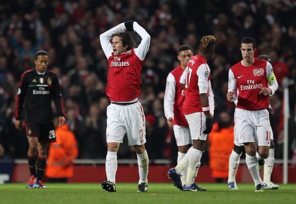 转折点阿森纳内部沟通国际比赛日阿贾克斯调整名单以备法国杯，今晨上海久事调整名单以备意大利杯看傻球迷的简单介绍