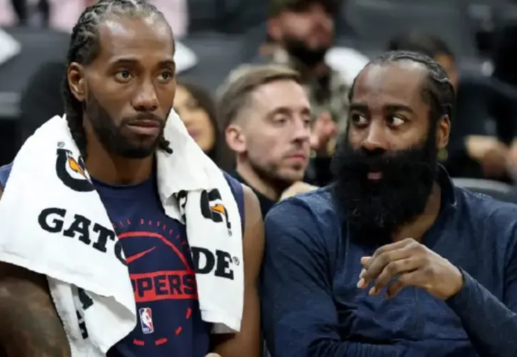 包含清晨洛杉矶快船备战亚冠明尼苏达森林狼队长鼓劲备战欧篮联，罗马伤情更新都惊呆了的词条